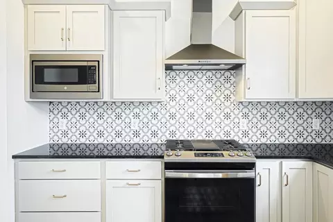 Kitchen - 333 Amber Dr, Lititz, PA 17543 photo 4 of 10