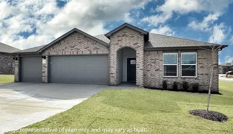 411 Maya St, Prairie Grove, AR 72753