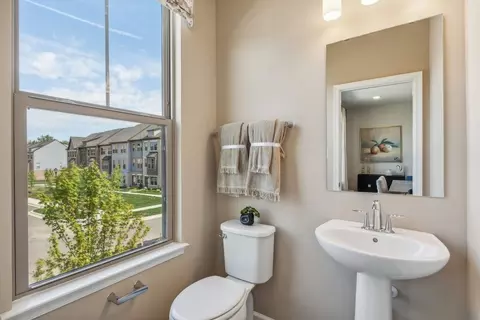 Bath - 7049 Gladebrook Rd, Brandywine, MD 20613 photo 1 of 6