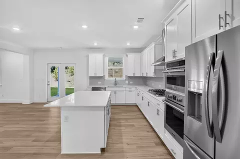 Kitchen - 1949 Enota Dr, Bethlehem, GA 30620 photo 3 of 6