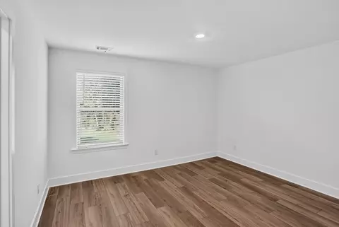 Bedroom - 1949 Enota Dr, Bethlehem, GA 30620 photo 5 of 11