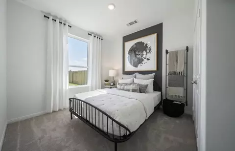 Bedroom - 16418 Cedarveil Ct, Conroe, TX 77302 photo 4 of 5