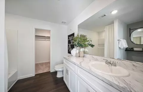 Bath - 16418 Cedarveil Ct, Conroe, TX 77302 photo 1 of 2