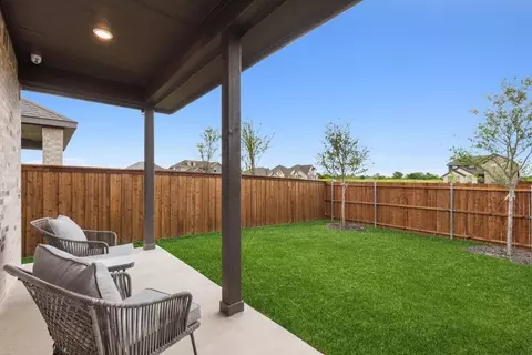 Exterior - 352 Pasture Dr, Midlothian, TX 76065 photo 4 of 4