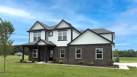 7781 Magnolia St, New Palestine, IN 46163