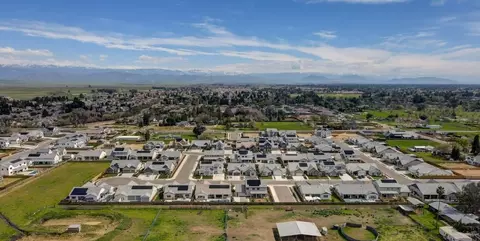 View/Area - 1681 N Shirley Ave, Clovis, CA 93619 photo 2 of 2