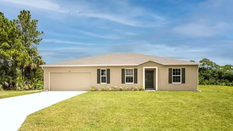 Exterior - 14055 Spring Hill Dr, Spring Hill, FL 34609 photo 3 of 13