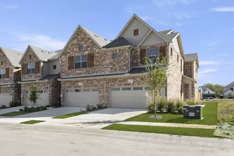 9007 Indianola Trl, Oak Point, TX 75068