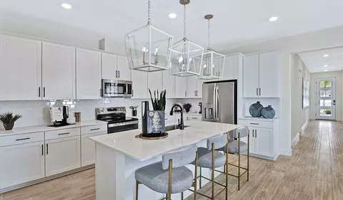 Kitchen - 9000 Glen Lakes Blvd, Spring Hill, FL 34613 photo 4 of 5
