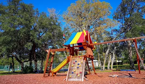 View/Area - 9000 Glen Lakes Blvd, Spring Hill, FL 34613 photo 2 of 4