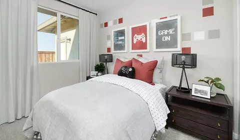 Bedroom - 9000 Glen Lakes Blvd, Spring Hill, FL 34613 photo 2 of 2