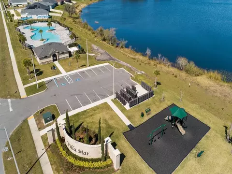 View/Area - 3924 Giorgio Dr, Winter Haven, FL 33884 photo 2 of 4