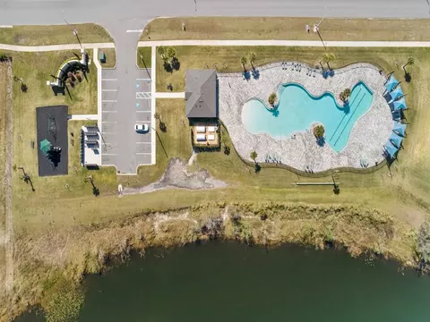 View/Area - 3924 Giorgio Dr, Winter Haven, FL 33884 photo 3 of 4