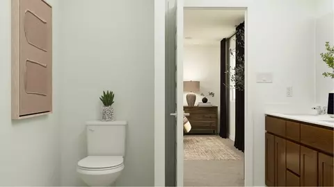 Bath - 17438 S Hayward Pl, Vail, AZ 85641 photo 2 of 4