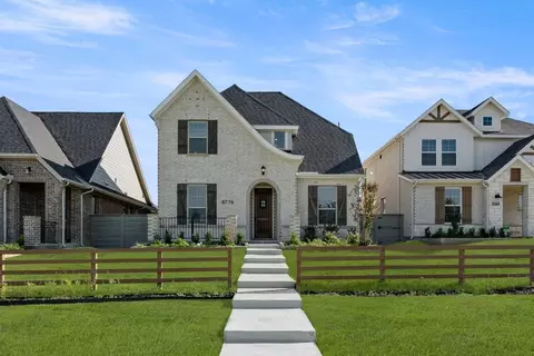 8776 Treeline Pkwy, Justin, TX 76247