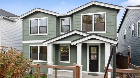 11543 SE 84th St, Newcastle, WA 98056