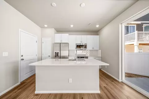 Kitchen - 626 Wagon Wheel Way, Bennett, CO 80102 photo 2 of 2