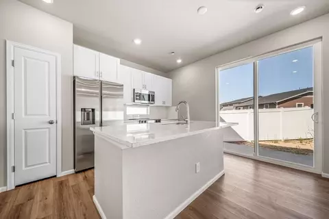 Kitchen - 626 Wagon Wheel Way, Bennett, CO 80102 photo 2 of 2
