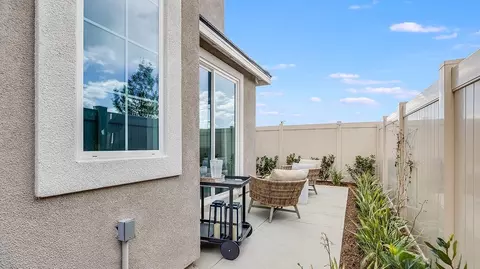Exterior - 1250 Thunderbolt Ln, Rialto, CA 92376 photo 3 of 9