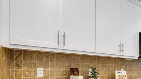 Kitchen - 1250 Thunderbolt Ln, Rialto, CA 92376 photo 4 of 5