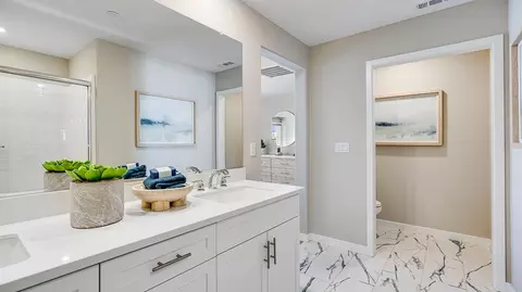 Bath - 1250 Thunderbolt Ln, Rialto, CA 92376 photo 1 of 6