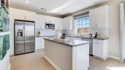 Kitchen - 1250 Thunderbolt Ln, Rialto, CA 92376 photo 1 of 5