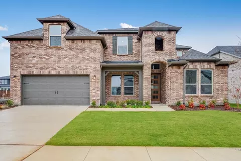 121 Starland Dr, Oak Point, TX 75068