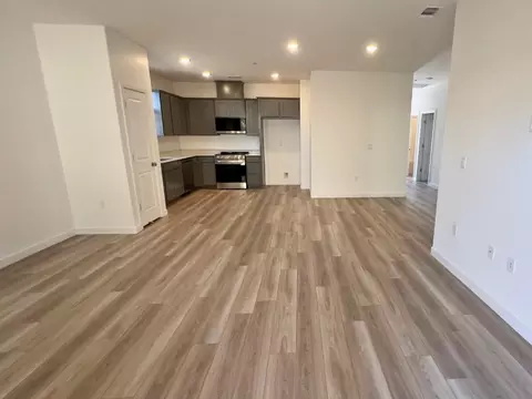 Living - 208 Nadine St, Merced, CA 95341 photo 2 of 3