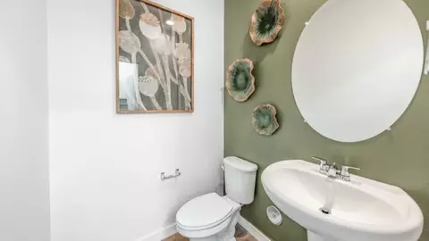 Bath - 832 Centerville St, Carson City, NV 89701 photo 1 of 6
