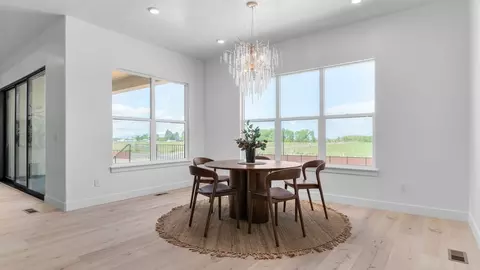 Dining - 718 N 1600 E, Salem, UT 84653 photo 1 of 2