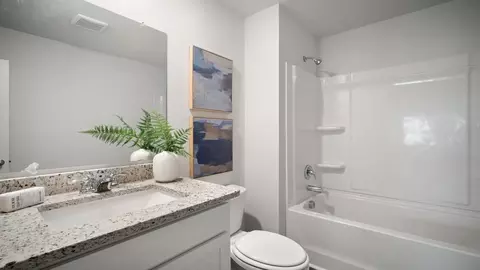 Bath - 102 Sabel Ct, Guyton, GA 31312 photo 1 of 4