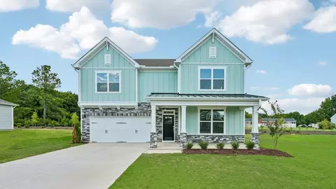 18 Greenwillow Dr, Fuquay Varina, NC 27526