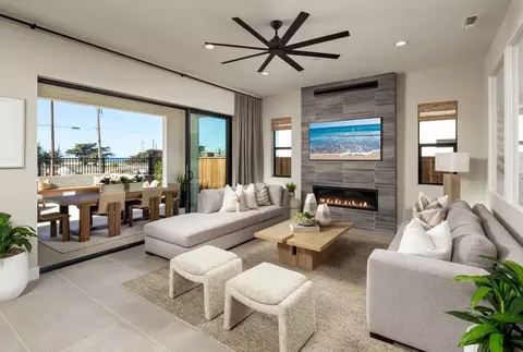 Living - 98 8th St, Marina, CA 93933 photo 1 of 1