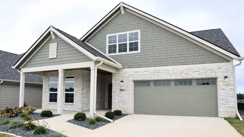 5831 NW 90th St, Johnston, IA 50131
