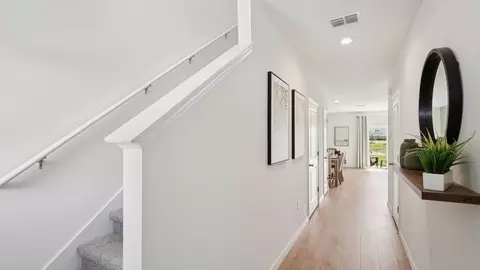 Entry Way - 931 Spotted Egret Loop, Ruskin, FL 33570 photo 2 of 4