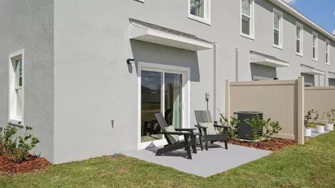 Exterior - 931 Spotted Egret Loop, Ruskin, FL 33570 photo 2 of 3
