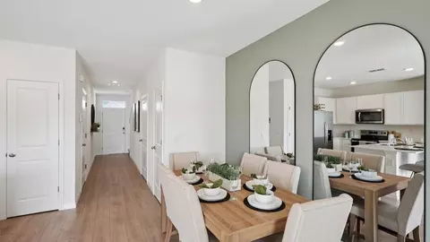 Entry Way - 931 Spotted Egret Loop, Ruskin, FL 33570 photo 3 of 4