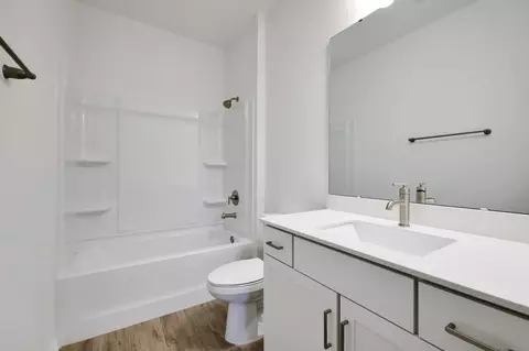 Bath - 48 Buffalo Ct, Saint Augustine, FL 32092 photo 3 of 3