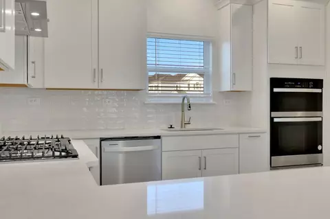 Kitchen - 48 Buffalo Ct, Saint Augustine, FL 32092 photo 6 of 8