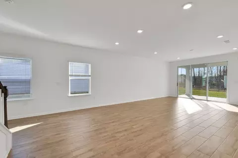 Living - 48 Buffalo Ct, Saint Augustine, FL 32092 photo 4 of 7