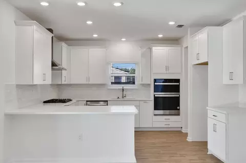 Kitchen - 48 Buffalo Ct, Saint Augustine, FL 32092 photo 1 of 8