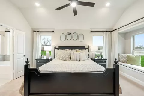 Bedroom - 112 Sweetwater Dr, Commerce, TX 75428 photo 1 of 10