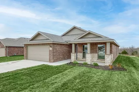 Exterior - 25490 84th St, Lenexa, KS 66227 photo 2 of 8