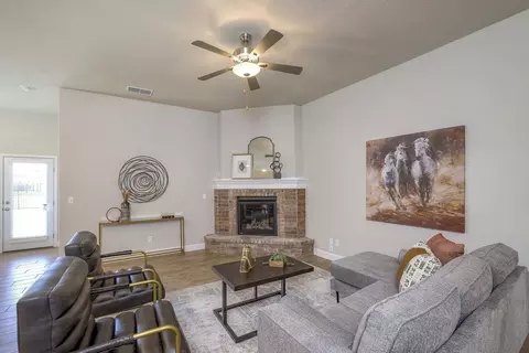 Living - 25490 84th St, Lenexa, KS 66227 photo 4 of 4