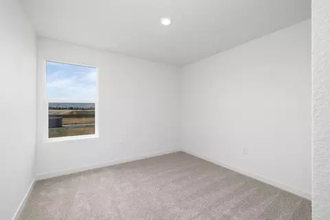 Bedroom - 632 Darlington Way, Patterson, CA 95363 photo 2 of 2