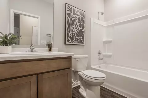 Bath - Arrowhead Dr, Piqua, OH 45356 photo 1 of 7