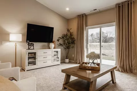 Living - Arrowhead Dr, Piqua, OH 45356 photo 4 of 6