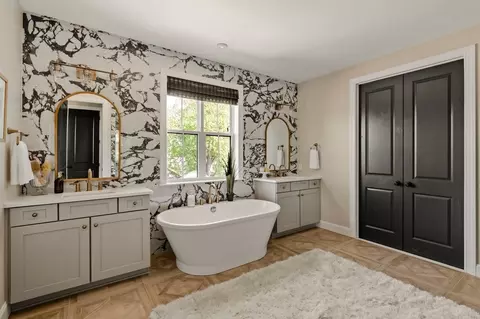 Bath - 1820 Lampeter Rd, Lampeter, PA 17537 photo 17 of 19