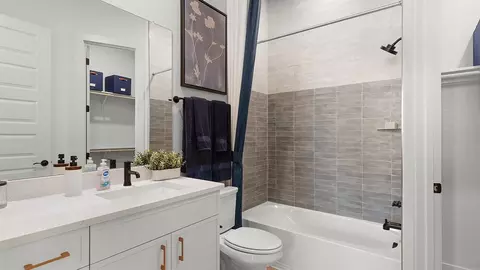 Bath - 1673 Willow Bean Drive Model, Georgetown, TX 78633 photo 2 of 6