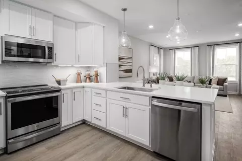 Kitchen - 43791 Metro Ter, Ashburn, VA 20147 photo 1 of 4